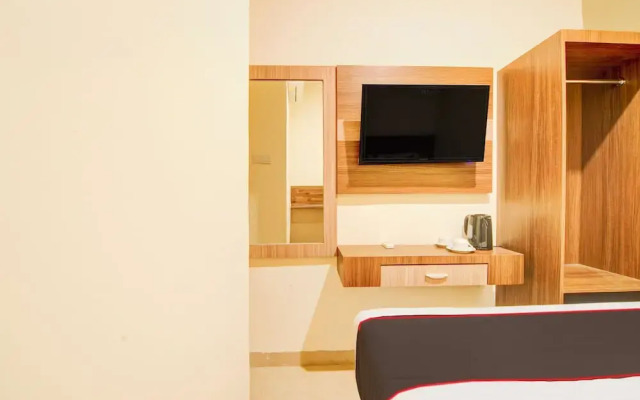 Capital O Pusat Kota Pekanbaru Near Mall Living World Formerly Radja Homestay