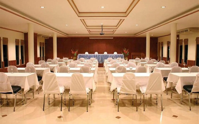 Lanta Casuarina Beach Resort