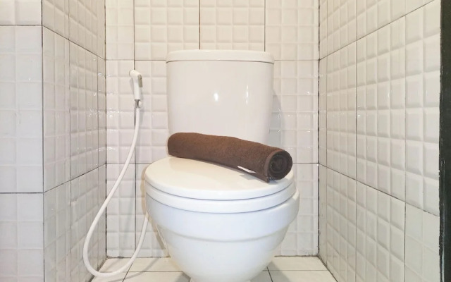 Cozy Studio Room At De Prima Apartment