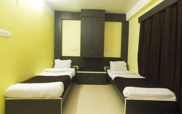 OYO 10696 Hotel Jagat