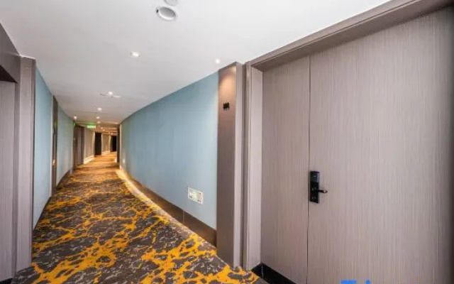 Urba Hotel  (Tongxiang City Branch)