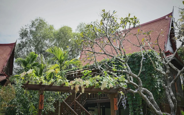 Phoum Chaufea Resort