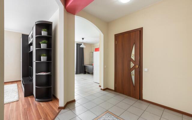 Tolstoy Apart on Leiteisen Street 9