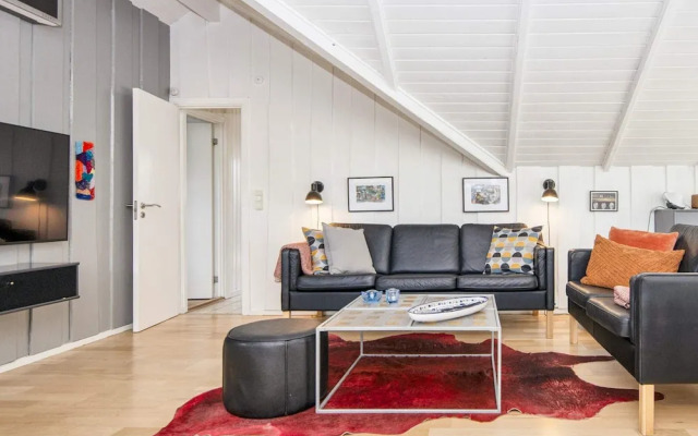6 Person Holiday Home in Knebel-by Traum
