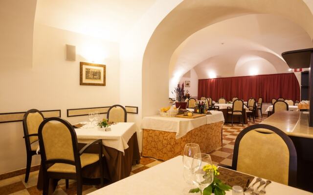 Hotel Portici Romantik & Wellness