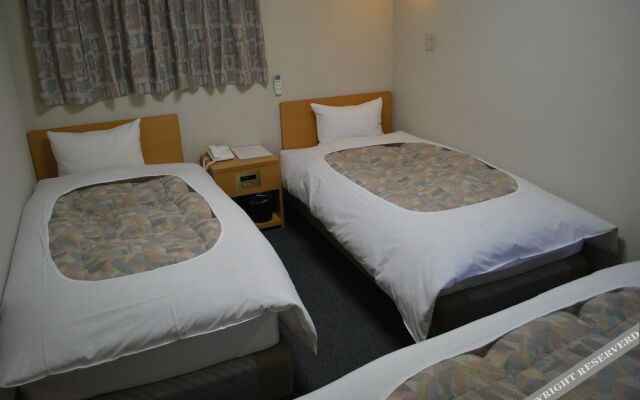 Warabi Palace Hotel