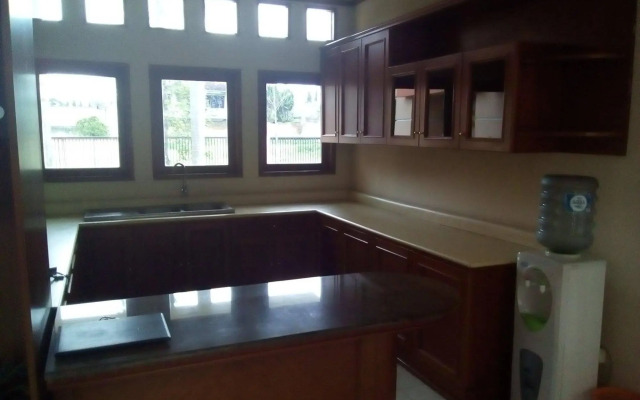 Simply Homy Guesthouse Graha Puspa