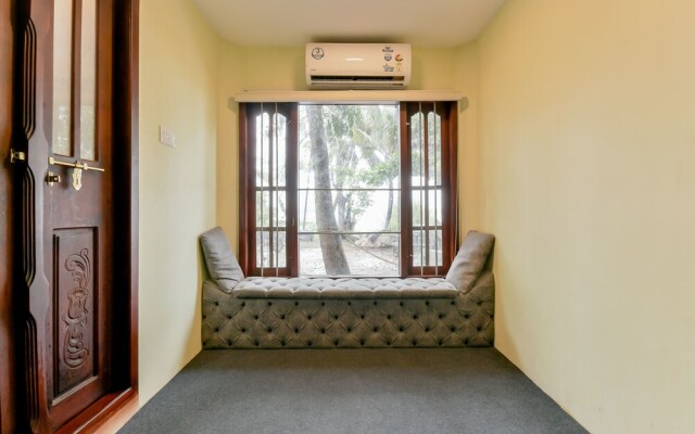 OYO 13683 EGC Houseboat 9 BHK