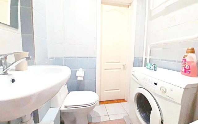 Мои Апарты на улице Коммуны 115