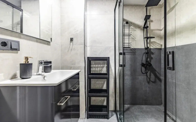 Fully Furnished Magnificent Flat in Uskudar