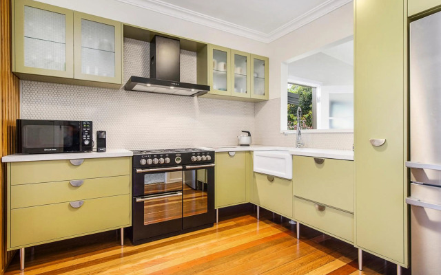 ONDINE, 4 Belmore Street