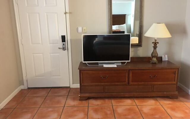 Tidelands Caribbean Hotel and Suites