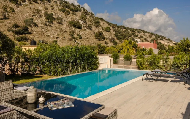 Petradi Villa Skala I
