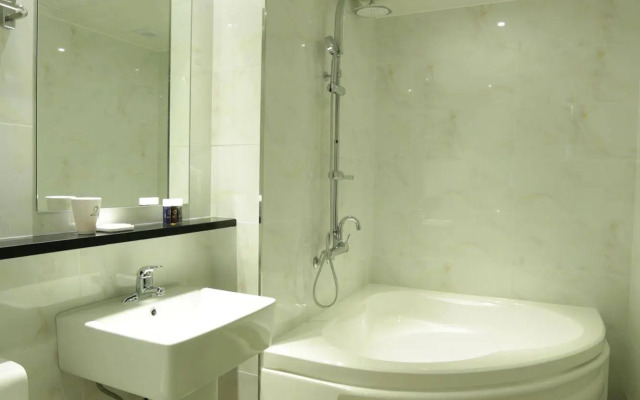 Radiance Tourist Hotel