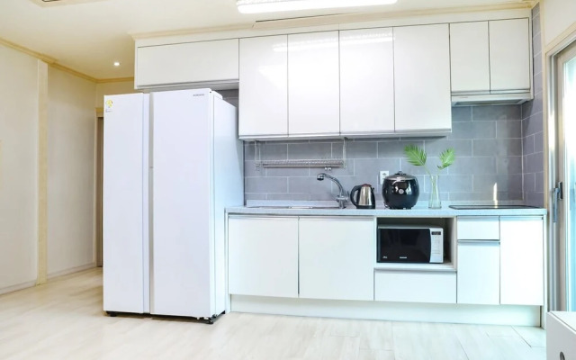 Gyeongju Oceanville Pension