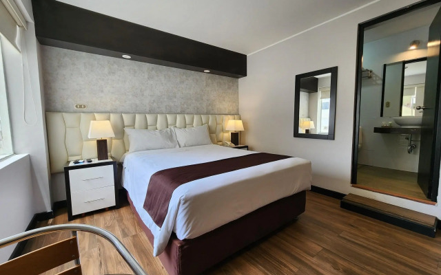 Hotel Ferre Miraflores