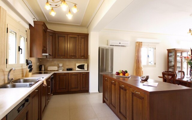 Villa Mandola Dazzling Views of Pine Trees Blue sea