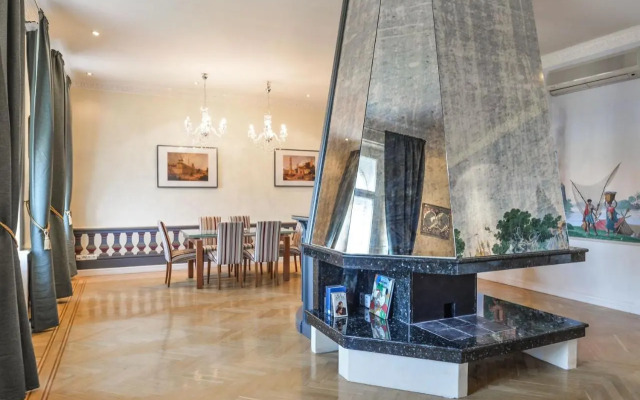 Panoramic Loft