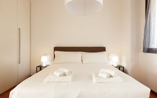 Larga - 1446 - Milan - HLD 37319