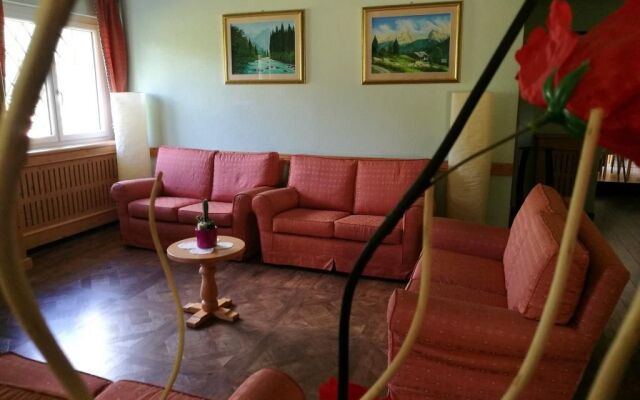 Parkhotel Bellevue