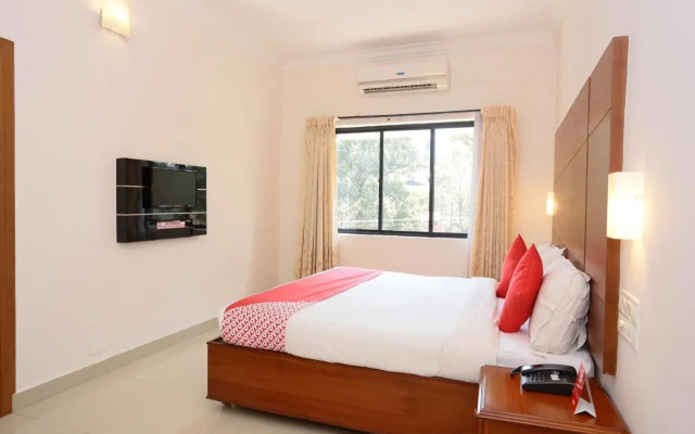 Hotel Dona Castle by OYO Rooms