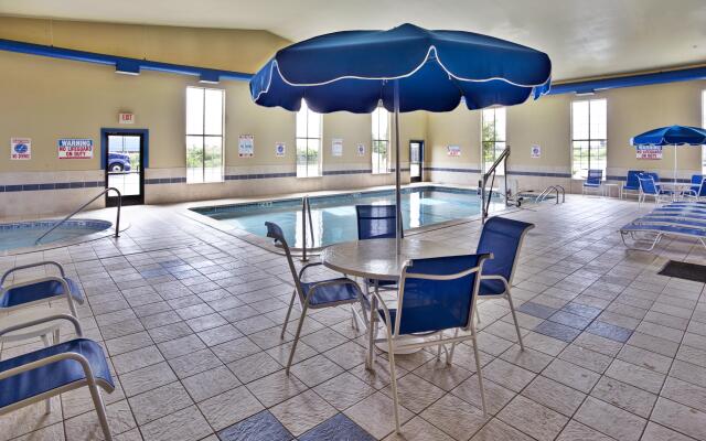 Holiday Inn Express Hotel & Suites Woodhaven by IHG