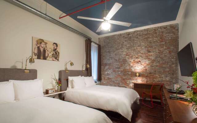 Old 77 Hotel