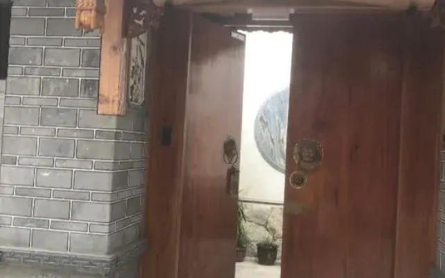 Ruyuan Boutique Homestay (Dali Erhai Caicun Branch)