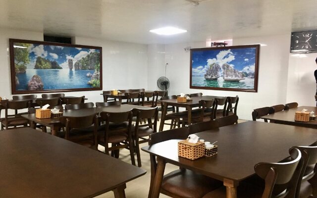 Phoenix Hotel Ha Long