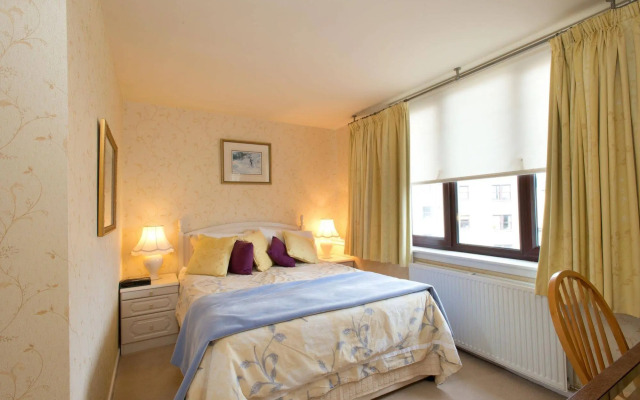 Braeside House