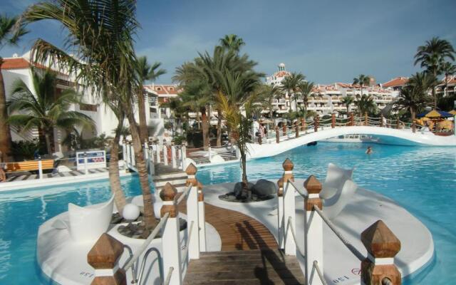 Apartment at Parque Santiago 3