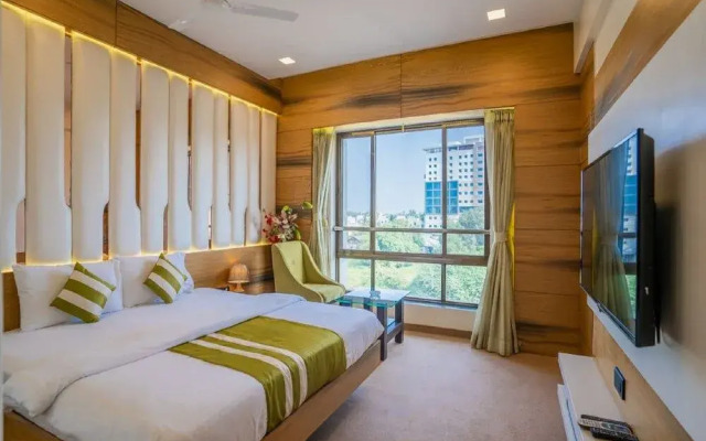 Hotel V Star by OYO Rooms