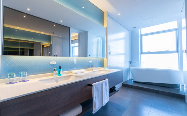 Holiday Inn Express Harbin Qunli by IHG