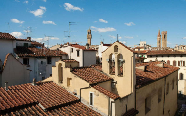 Black 5 Florence Suite