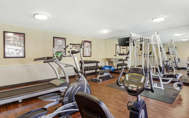 Best Western China Lake Inn