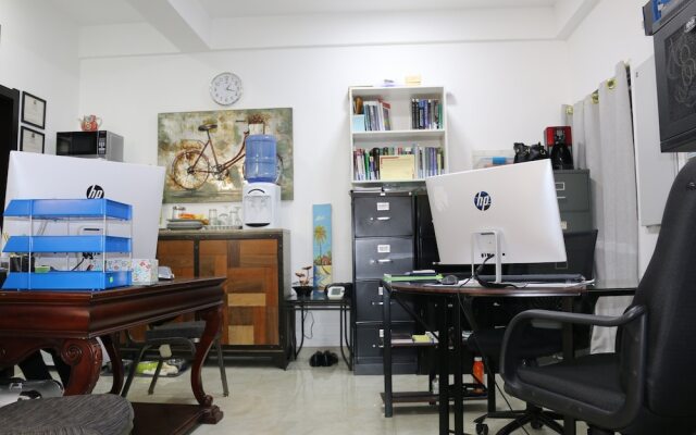 Blue Star Apartments and Hotel