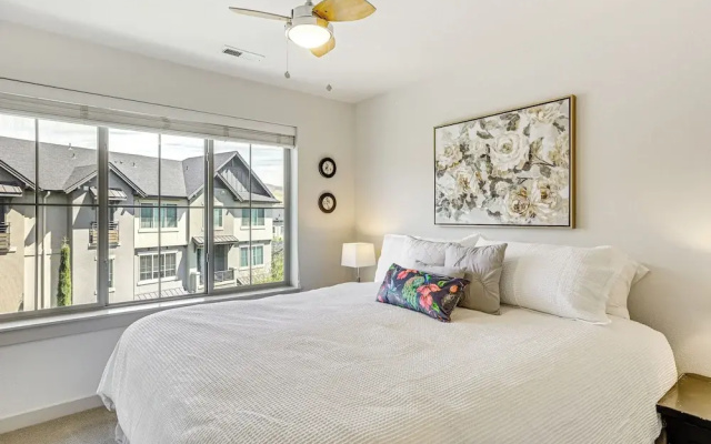 Spacious Boise Townhome ~ 5 Mi to Downtown