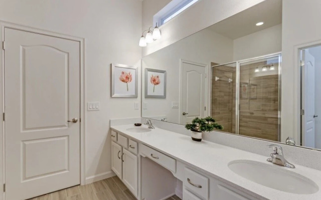 12 Bedroomsq Foot Villa Villa by Redawning