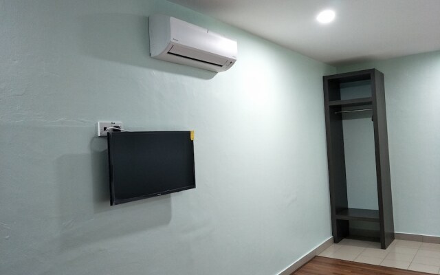 OYO 89855 Salim Room
