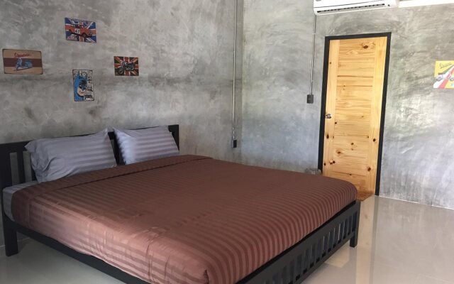 The Loft Resort Kabin Buri