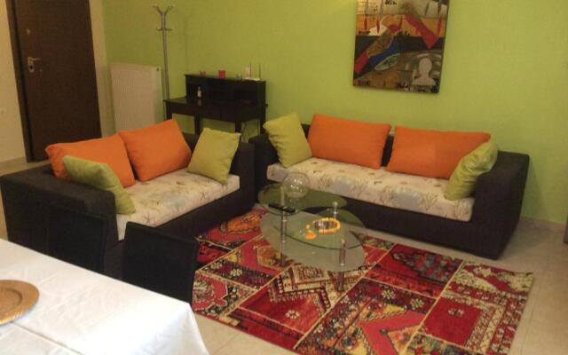 Modern Basement Apartment Gio Ii