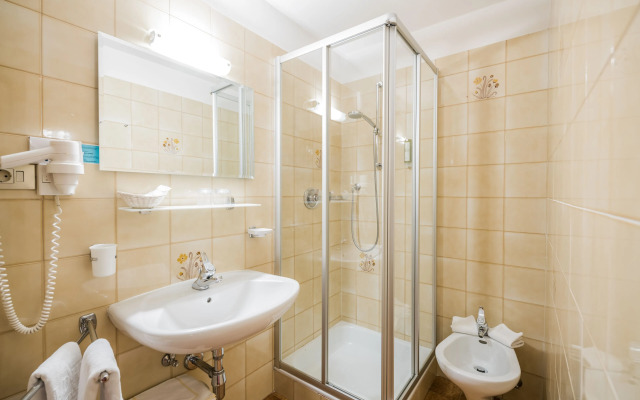 Hotel Waldheim Sexten Sesto