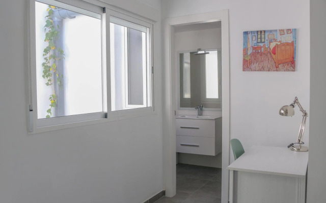 Balustrada Apartments