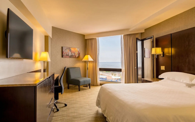Sheraton Grand Panama