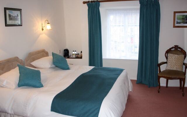 Half Moon Inn