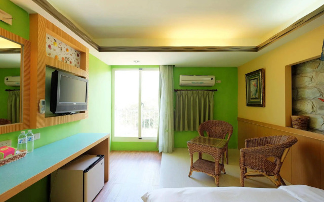 Summer Inn
