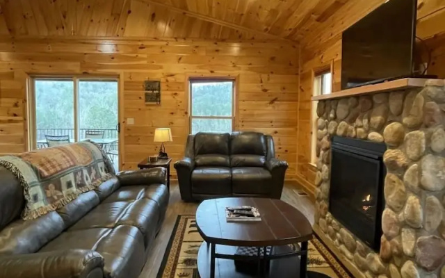 Charming cabin with an Amazing view! - pet and motorcycle friendly! 2 Bedroom Cabin by RedAwning