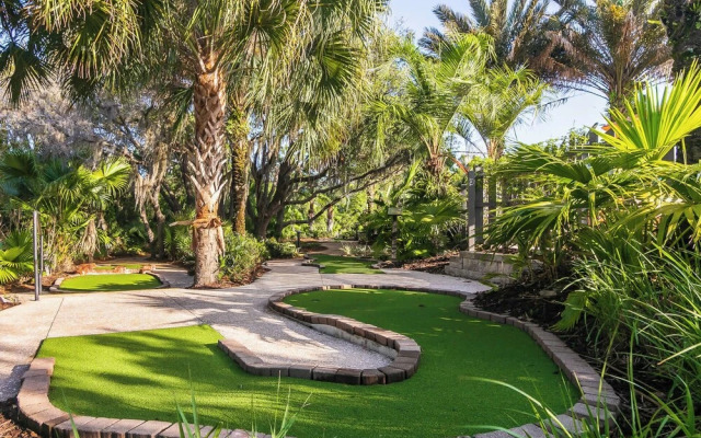 Great Escape to the Enclaves Near Disney!