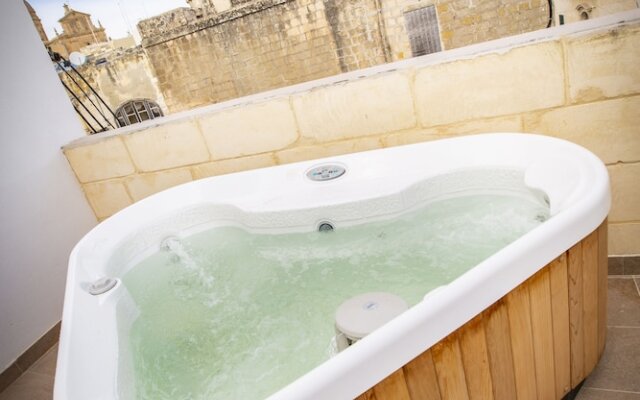 Pjazza Suites Boutique Hotel