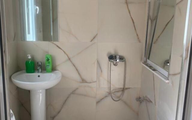 BUJTINA IZET SELIMAj